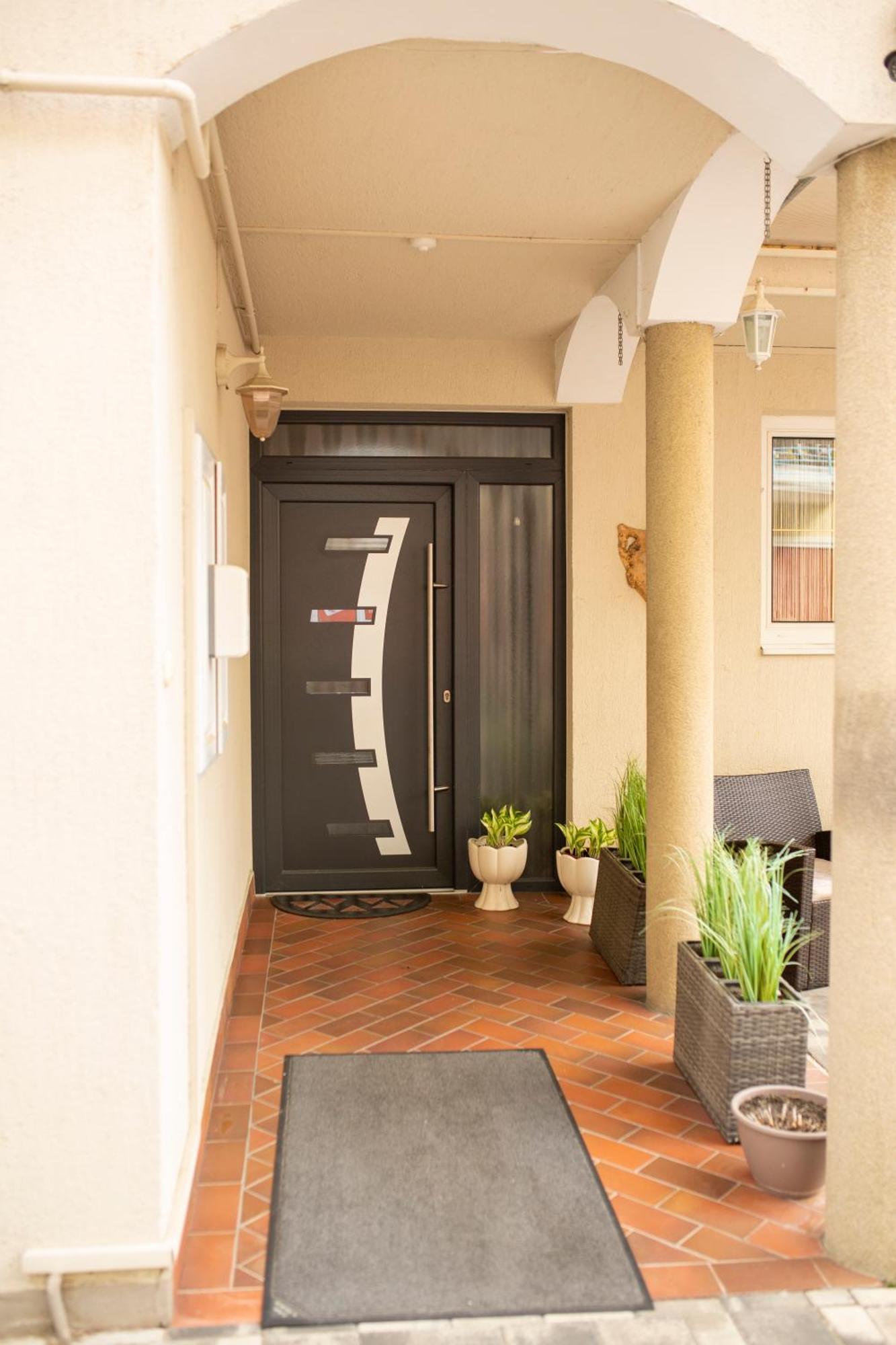 Hürkecz Apartmanház Hévíz Exterior foto
